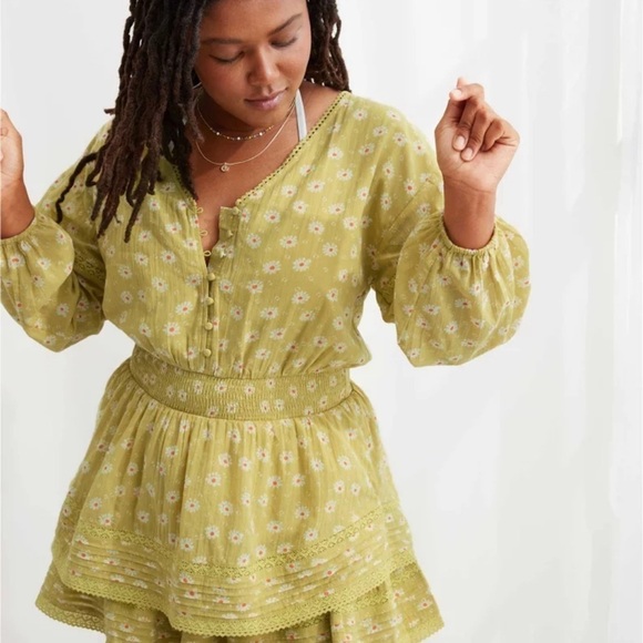 aerie Dresses & Skirts - Aerie Rock N’ Ruffle Lime green floral print mini dress